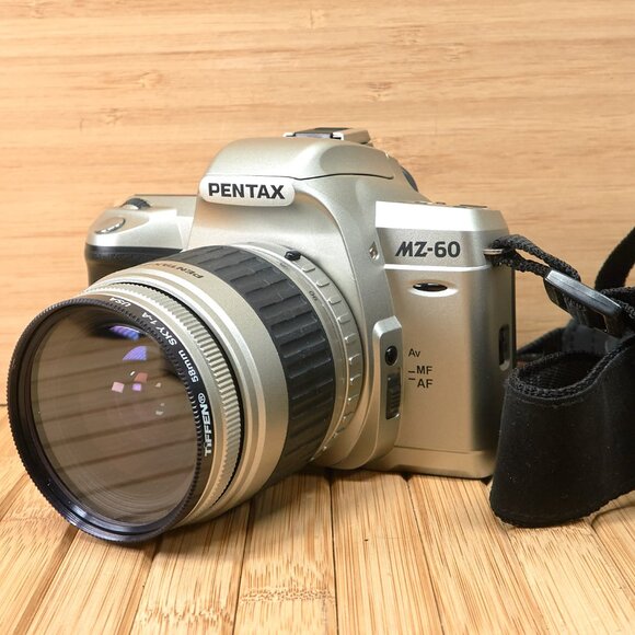 Pentax MZ-60 35mm slr Film Camera, w/ SMS Pentax-FA 28-90mm Lens - Picture 1 of 9